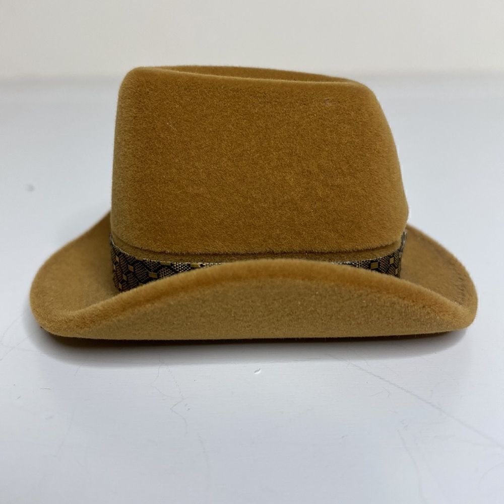 Velour Cowboy Hat Ring Box - Picture 2 of 7